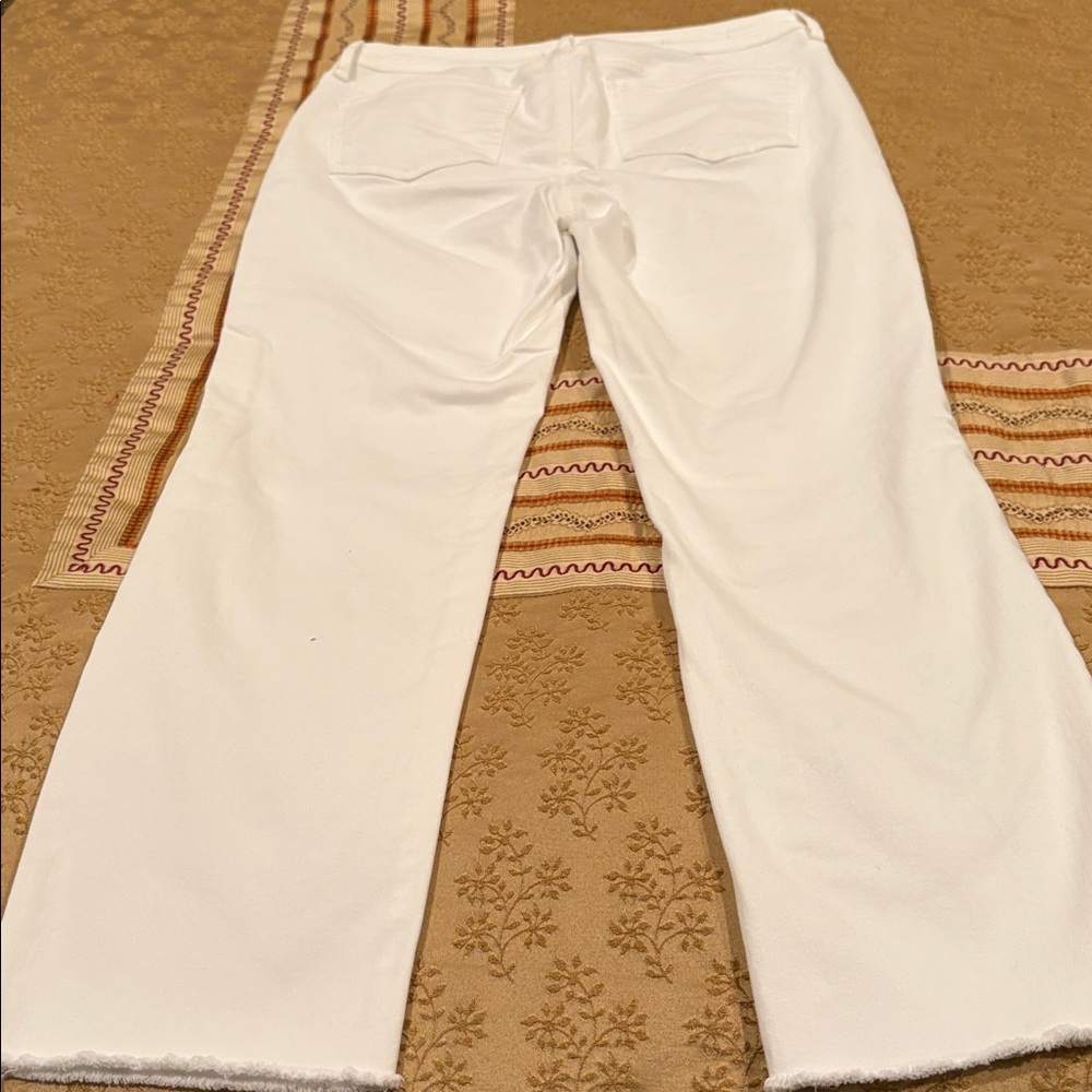 NWOT NYDJ Women's White Straight Leg Jeans, Cotton Blend, “Sheri Slim, 6 - Picture 11 of 12